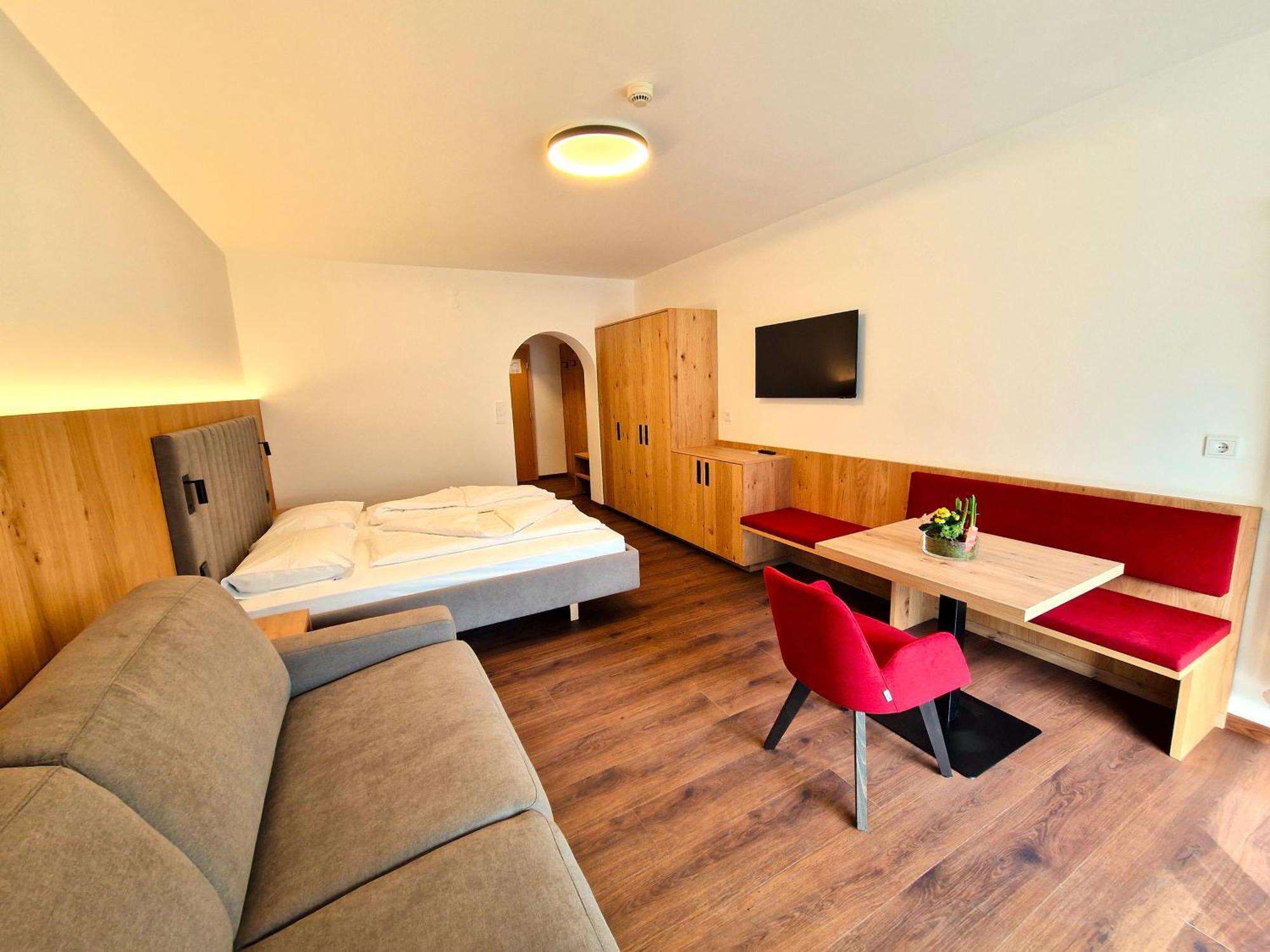 Hotel Tanja-Sonnenhof Laces Esterno foto